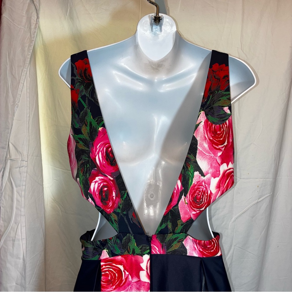 🔥🔥 David's Bridal Navy Floral Dress with Petricoat - Picture 6 of 16